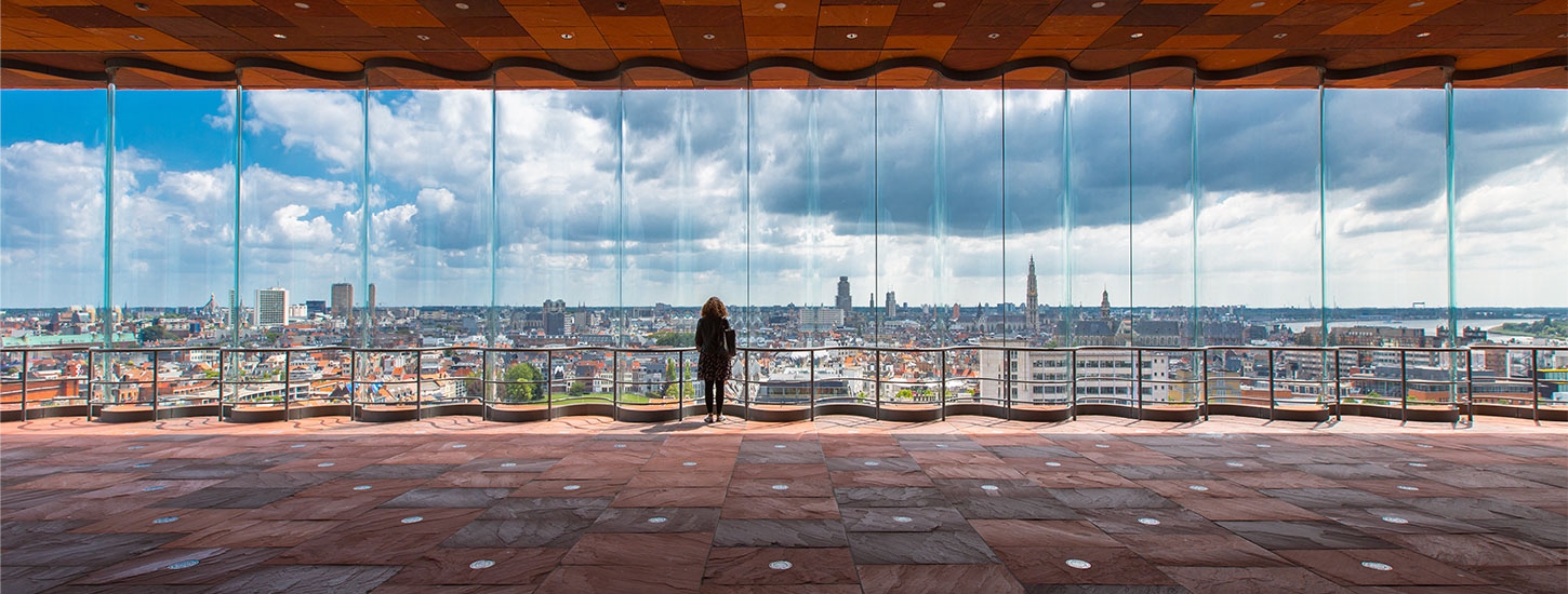 L'intervention de l'urbaniste Manuel de Solà-Morales a été cruciale dans cette transformation