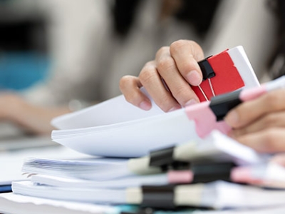 Les marchés publics : essentiel des aspects administratifs et financiers